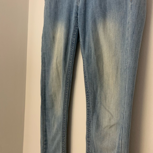 Just USA Light Blue Faded Skinny Jeans - Picture 4 of 10